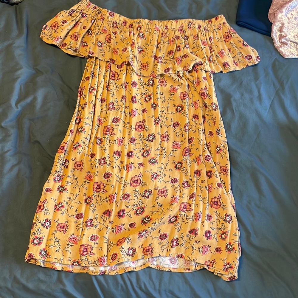 Size small off the shoulder floral sun dress